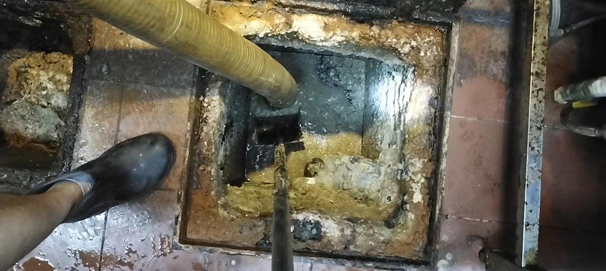 北海污水池清理一般都有毒气，怎么预防中毒呢？